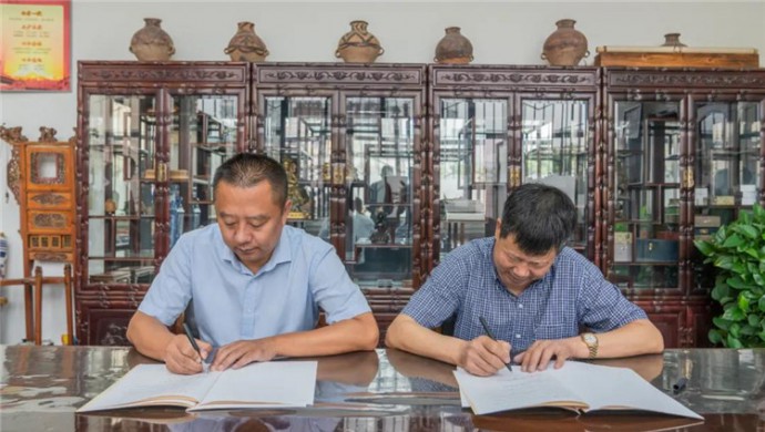 甘肃智慧文旅有限公司与甘肃省文物商店有限责任公司签署战略合作协议