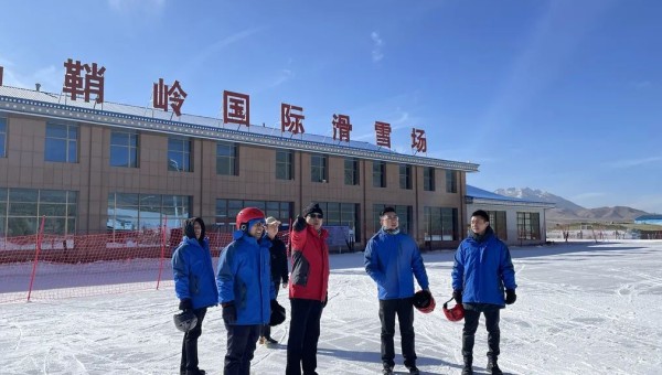 杨宇宏总经理调研指导乌鞘岭国际滑雪场运营项目