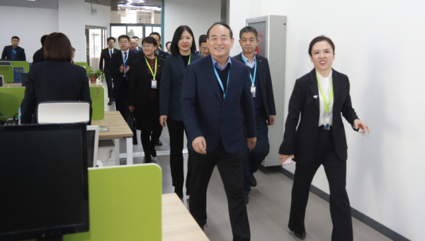 石培文董事长调研指导运营集团新年开局工作