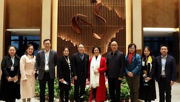 中国木偶艺术剧院院长赵永庄一行来访甘肃文旅集团