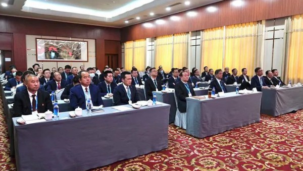 甘肃文旅集团召开“一把手”集体廉政谈话会议